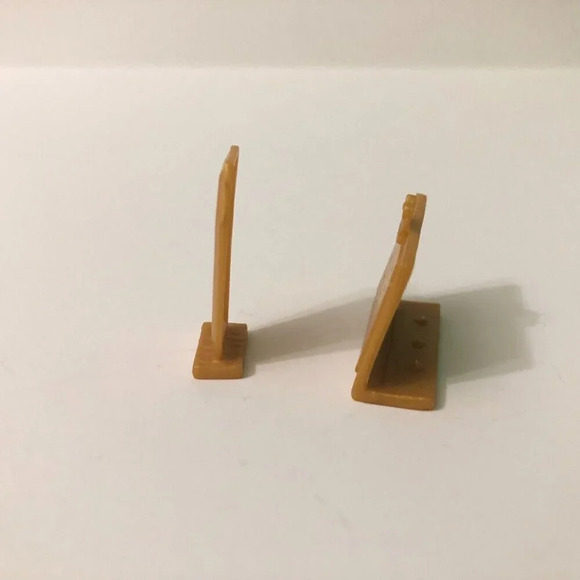 Monster High School Playset Gold Trophies Awards Casketball  Gold Wand - Picture 3 of 14